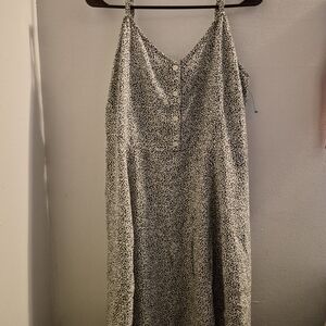 GAP Gray and White Polka Dot Dress
